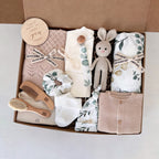 Baby Box Neutral Love XL com roupas e acessórios para recém-nascido